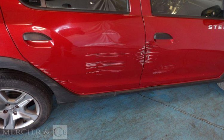 DACIA SANDERO 0,9 TCE 90CH STEPWAY  EM-008-JL