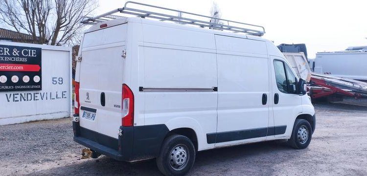 PEUGEOT BOXER  ET-585-JP
