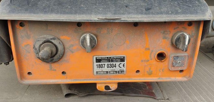 SCHMITZ SEMI-REMORQUE PLSC + HAYON DHOLLANDIA 2000KG  FB-609-YF