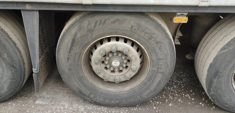 SCHMITZ SEMI-REMORQUE PLSC + HAYON DHOLLANDIA 2000KG  FB-609-YF