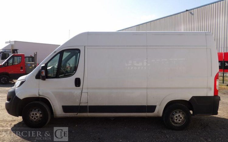 PEUGEOT BOXER FG 335 BLUEHDI 130 BVM6 L2H2 BOIS  FD-805-LB