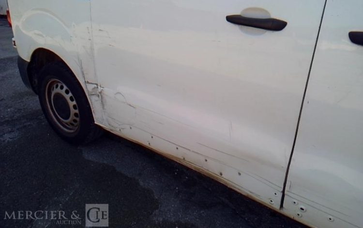 PEUGEOT Expert Premium std 2,0 BHDI120 BVM6 BOIS  FP-099-DW