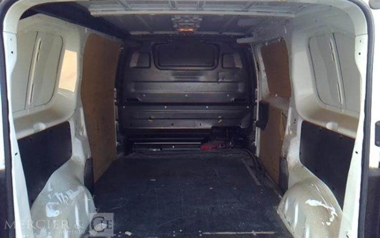 PEUGEOT Expert Premium std 2,0 BHDI120 BVM6 BOIS  FP-099-DW