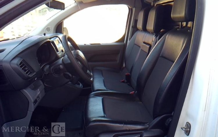 PEUGEOT Expert Premium std 2,0 BHDI120 BVM6 BOIS  FP-099-DW