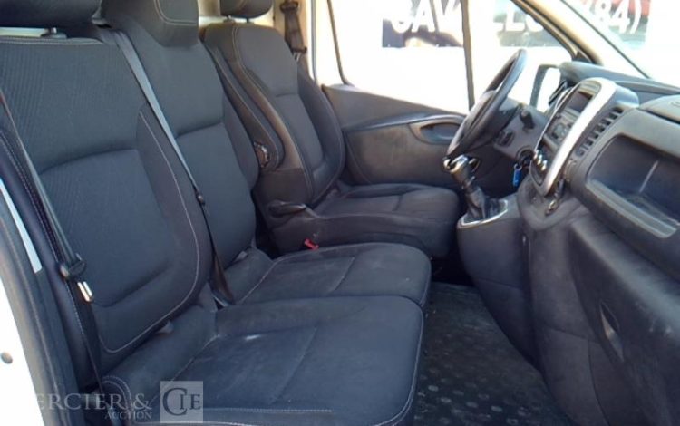 RENAULT TRAFIC GCF 1300 DCI 95 L2H1 BOIS  FQ-575-LY
