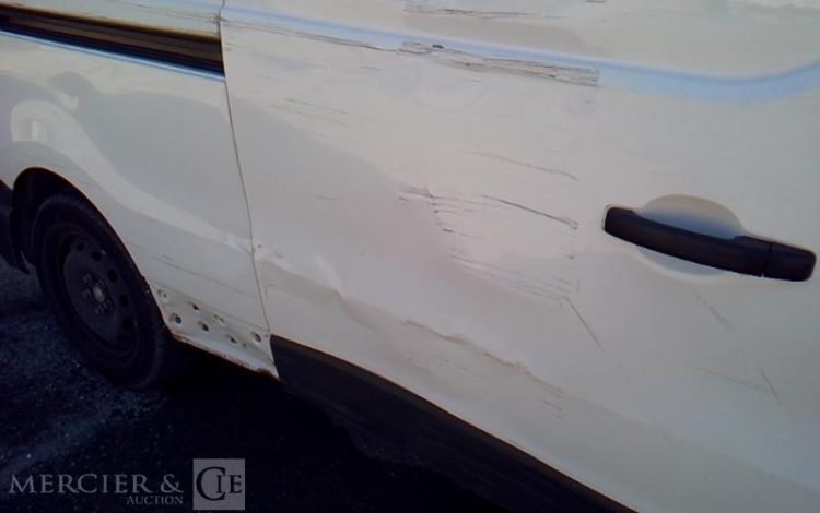 RENAULT TRAFIC GCF 1300 DCI 95 L2H1 BOIS  FQ-575-LY