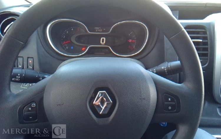 RENAULT TRAFIC GCF 1300 DCI 95 L2H1 BOIS  FQ-575-LY