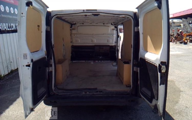 RENAULT TRAFIC GCF 1300 DCI 95 L2H1 BOIS  FQ-689-LY
