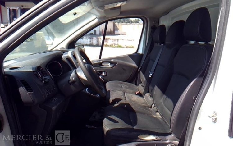 RENAULT TRAFIC GCF 1300 DCI 95 L2H1 BOIS  FQ-689-LY