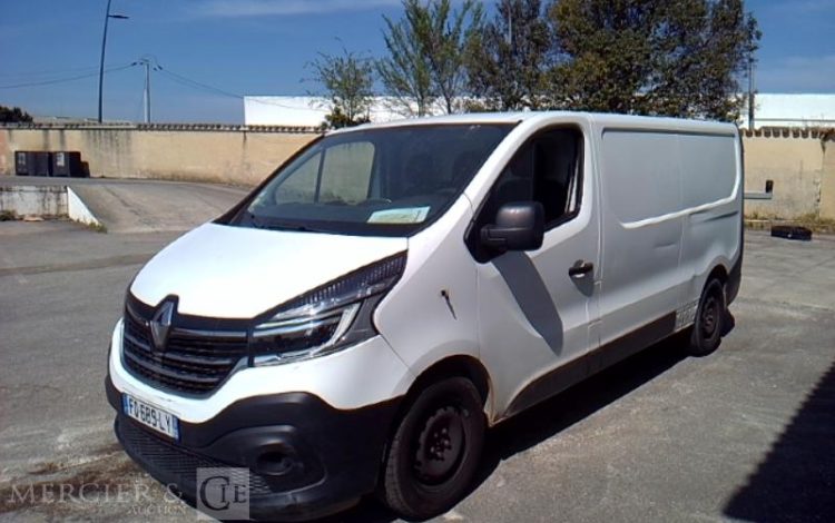 RENAULT TRAFIC GCF 1300 DCI 95 L2H1 BOIS  FQ-689-LY