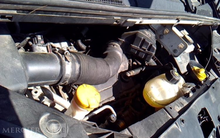 RENAULT TRAFIC GCF 1300 DCI 95 L2H1 BOIS  FQ-689-LY