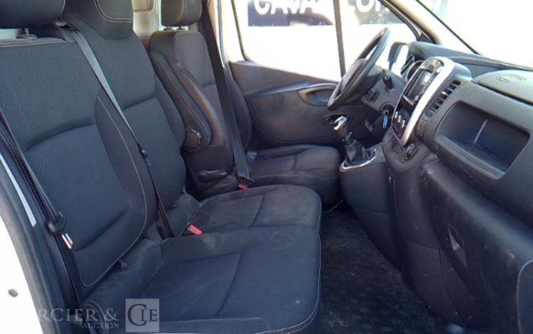 RENAULT TRAFIC GCF 1300 DCI 120 L2H1 BOIS  FQ-713-JL
