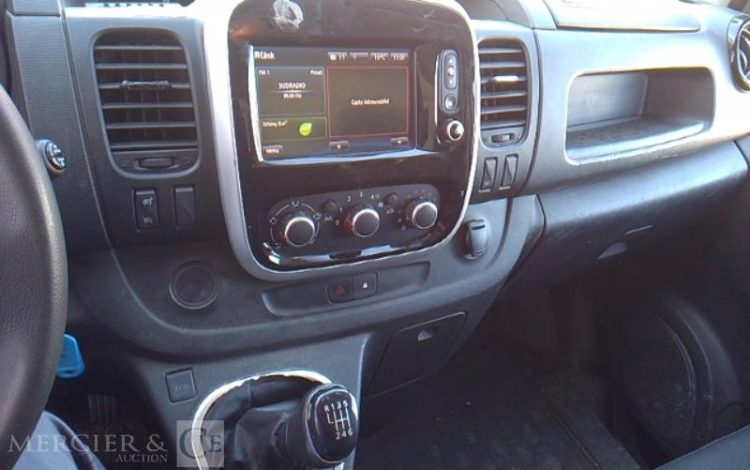 RENAULT TRAFIC GCF 1300 DCI 120 L2H1 BOIS  FQ-713-JL