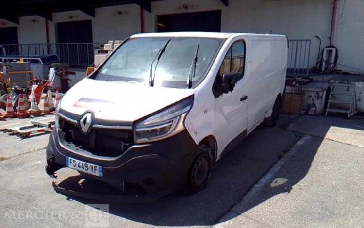 RENAULT TRAFIC GCF 1300 DCI 120 L2H1 BOIS  FS-449-YF