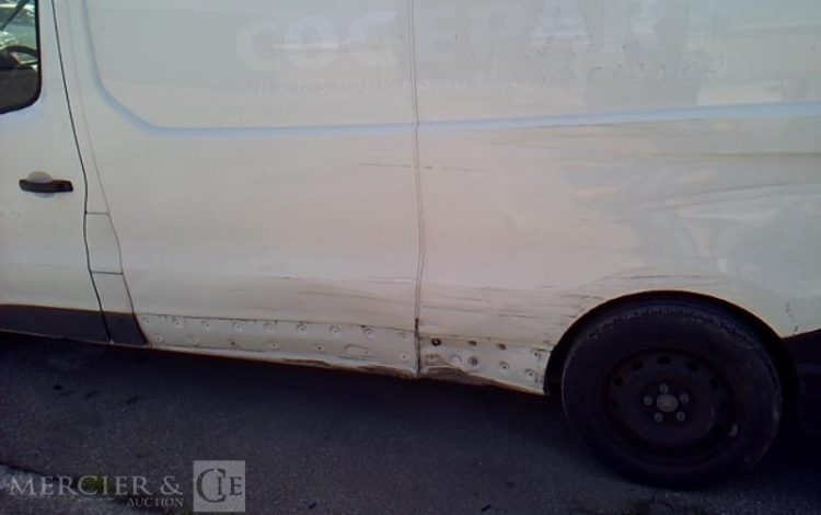 RENAULT TRAFIC GCF 1300 DCI 120 L2H1 BOIS  FS-449-YF