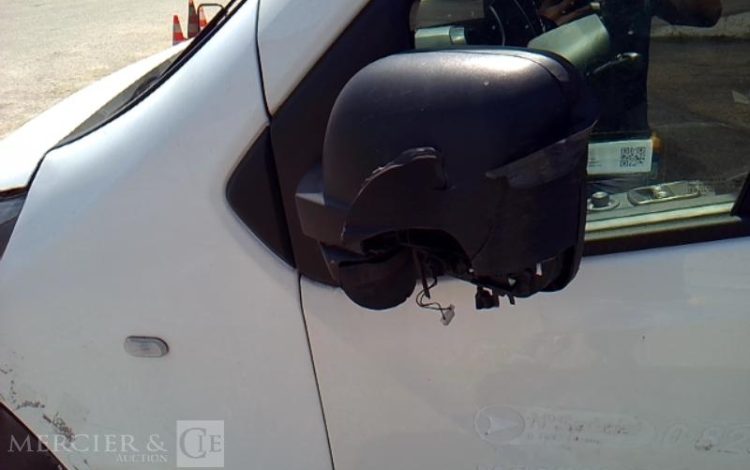 RENAULT TRAFIC GCF 1300 DCI 120 L2H1 BOIS  FS-449-YF