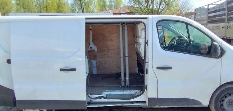 RENAULT TRAFIC GCF 1300 DCI 120 L2H1 BOIS  FZ-911-SC