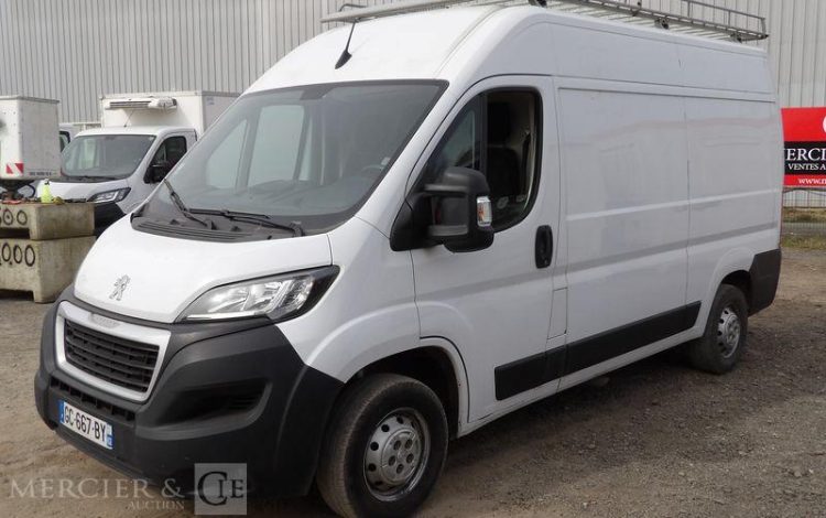PEUGEOT BOXER  GC-667-BY