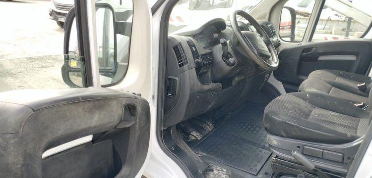 PEUGEOT BOXER  GC-667-BY