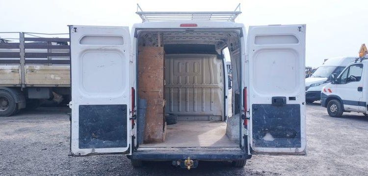 PEUGEOT BOXER  GC-667-BY