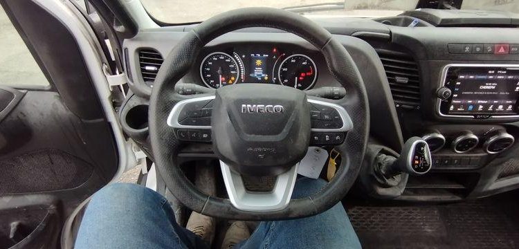 IVECO DAILY 35C18 FG BLANC GR-138-PX