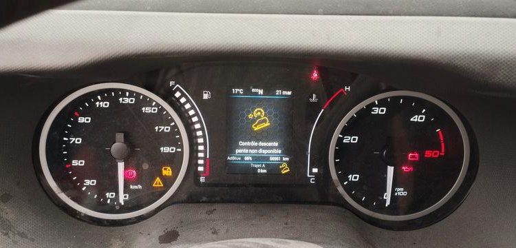 IVECO DAILY 35C18 FG BLANC GR-138-PX