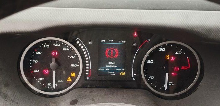 IVECO DAILY 35C18 FG BLANC GR-138-PX