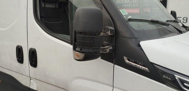 IVECO DAILY 35C18 FG BLANC GR-138-PX