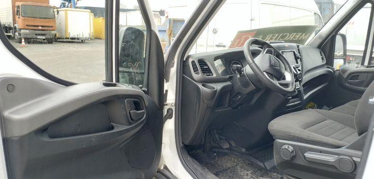 IVECO DAILY 6 FOURGON PHASE 3 35S18 3,0D HI MATIC 175 CV BOITE AUTO – 73647 KMS BLANC GR-947-PZ