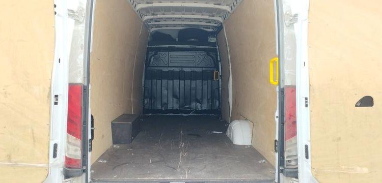 IVECO DAILY 6 FOURGON PHASE 3 35S18 3,0D HI MATIC 175 CV BOITE AUTO – 73647 KMS BLANC GR-947-PZ