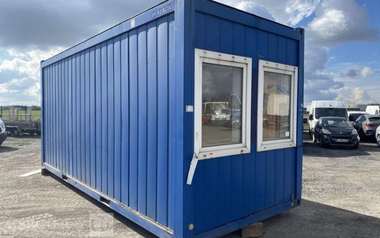 BUNGALOW BUREAU AVEC SANITAIRE / DOUCHE – PORTE ET FENETRE PIGNON  SBV5