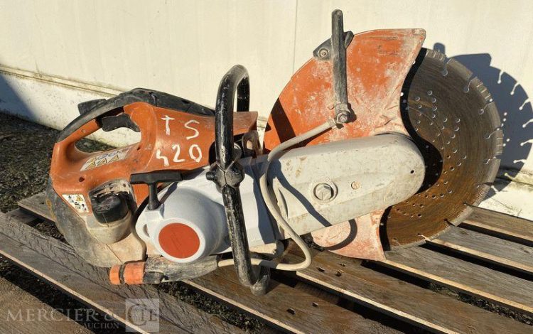 STIHL DECOUPEUSE A MATERIAUX TS420 ESSENCE – DIAMETRE 350MM  TS420