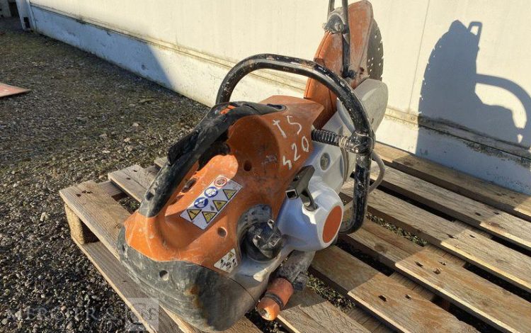 STIHL DECOUPEUSE A MATERIAUX TS420 ESSENCE – DIAMETRE 350MM  TS420