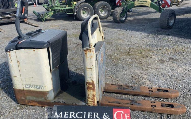 CROWN TRANSPALETTE ELECTRIQUE  YD2