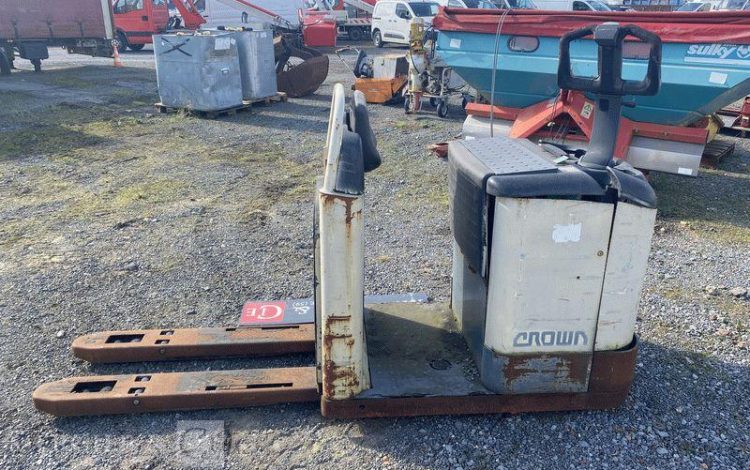 CROWN TRANSPALETTE ELECTRIQUE  YD2