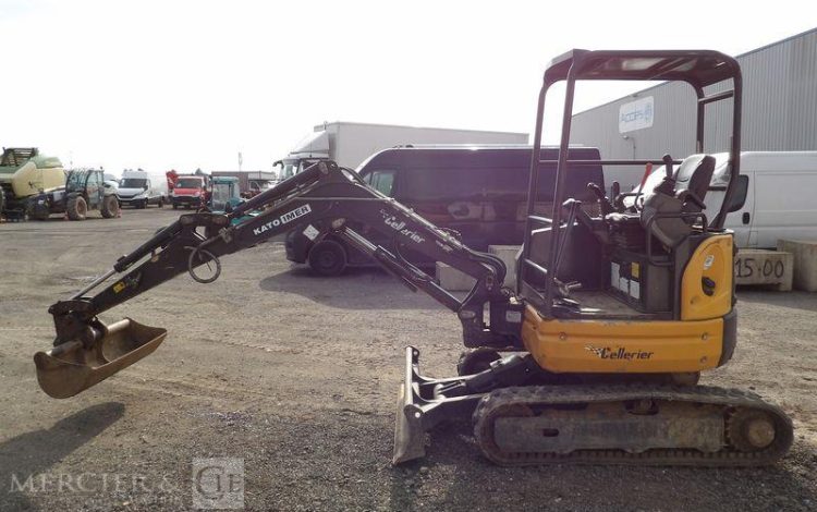 IMER MINI PELLE MINESCAVATORE 27V4 SUR CHENILLE – DIESEL – 2685 HEURES – ANNEE 2018  665