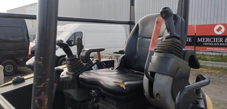 IMER MINI PELLE MINESCAVATORE 27V4 SUR CHENILLE – DIESEL – 2685 HEURES – ANNEE 2018  665