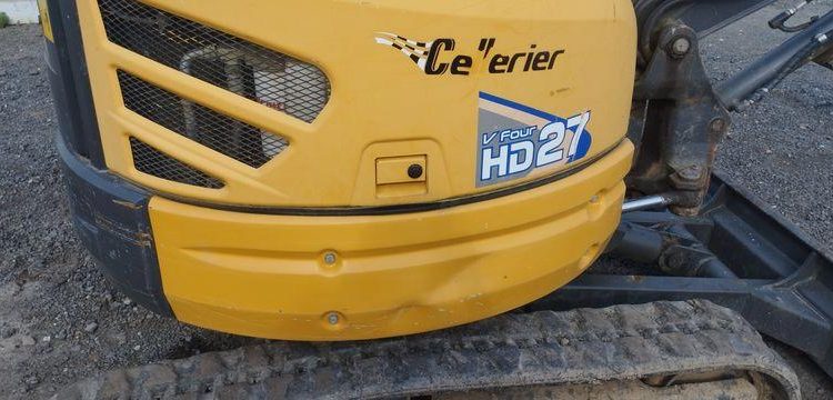 IMER MINI PELLE MINESCAVATORE 27V4 SUR CHENILLE – DIESEL – 2685 HEURES – ANNEE 2018  665