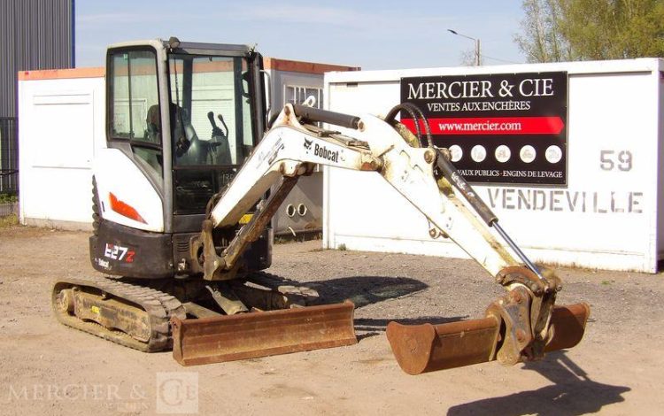 BOBCAT MINI PELLE SUR CHENILLE E27Z DIESEL 2T7 HORAMETRE : 1205 HEURES – ANNEE 2021  13538