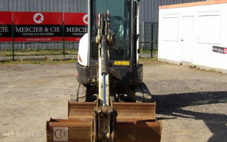 BOBCAT MINI PELLE SUR CHENILLE E27Z DIESEL 2T7 HORAMETRE : 1205 HEURES – ANNEE 2021  13538