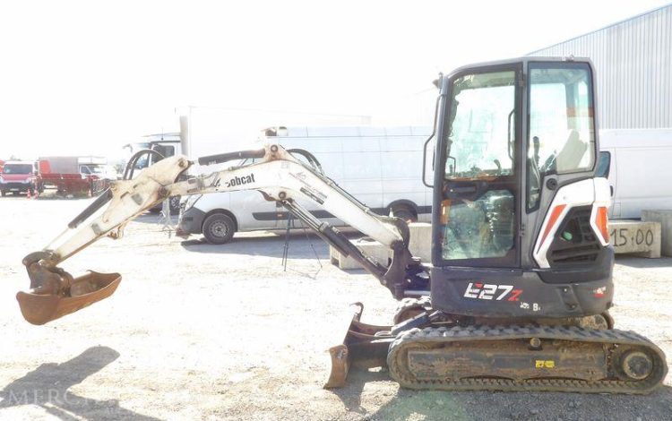 BOBCAT MINI PELLE SUR CHENILLE E27Z DIESEL 2T7 HORAMETRE : 1205 HEURES – ANNEE 2021  13538