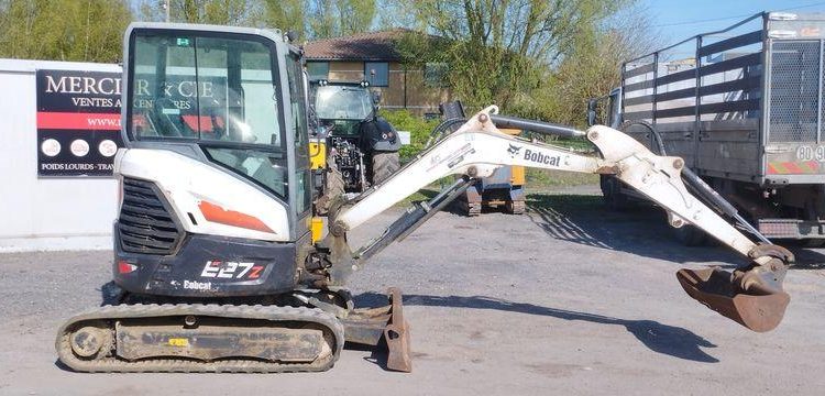 BOBCAT MINI PELLE SUR CHENILLE E27Z DIESEL 2T7 HORAMETRE : 1205 HEURES – ANNEE 2021  13538
