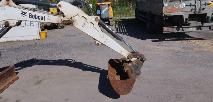 BOBCAT MINI PELLE SUR CHENILLE E27Z DIESEL 2T7 HORAMETRE : 1205 HEURES – ANNEE 2021  13538