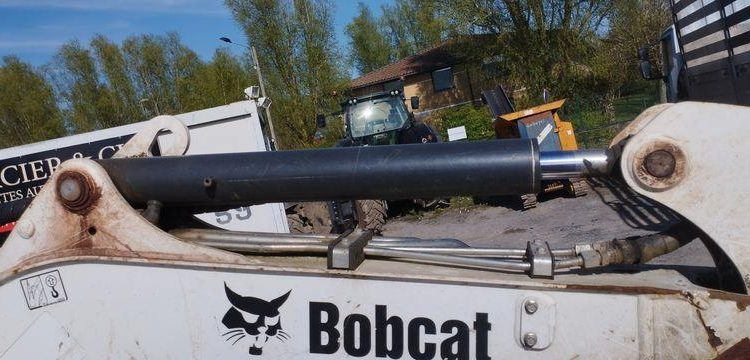 BOBCAT MINI PELLE SUR CHENILLE E27Z DIESEL 2T7 HORAMETRE : 1205 HEURES – ANNEE 2021  13538
