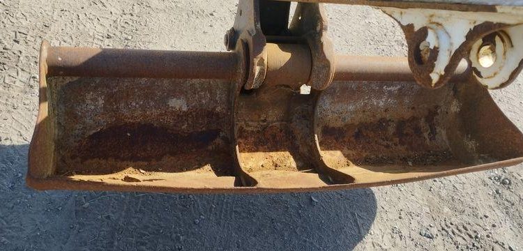 BOBCAT MINI PELLE SUR CHENILLE E27Z DIESEL 2T7 HORAMETRE : 1205 HEURES – ANNEE 2021  13538