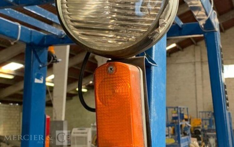 MITSUBISHI FD45K2  50HD4703