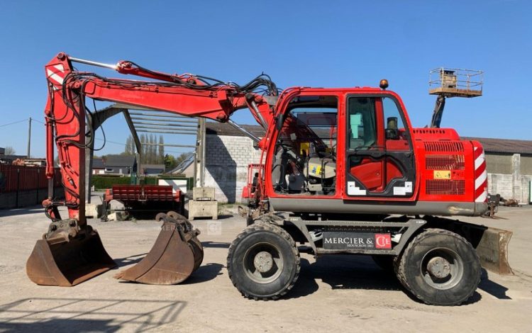 HITACHI ZX 140W-5B  7300