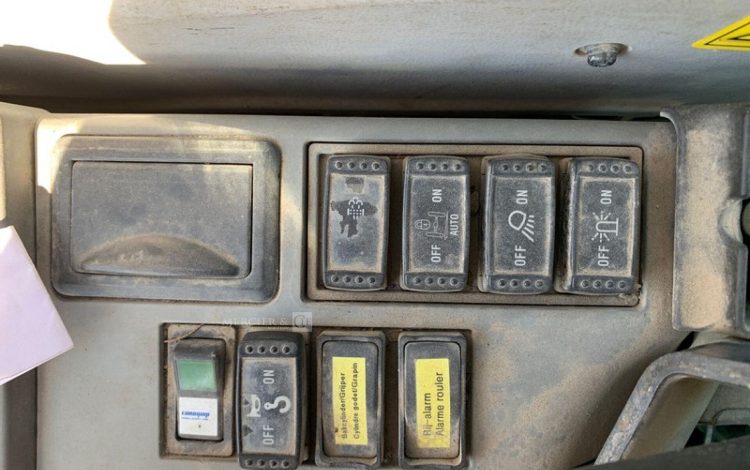 HITACHI ZX 140W-5B  7300