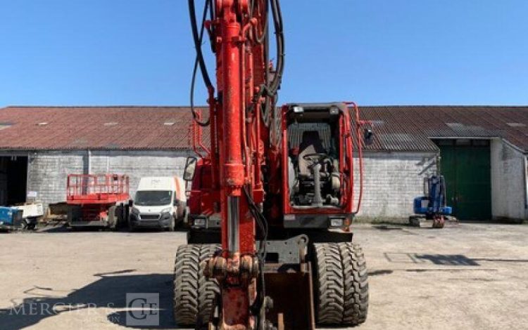 HITACHI ZX 140W-5B  7300