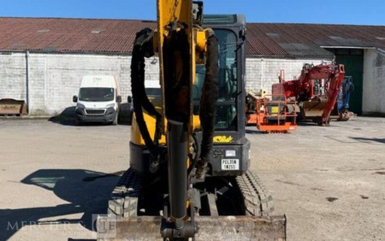 BOBCAT E35  PEL010255